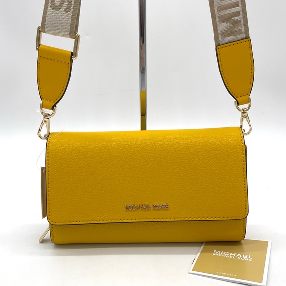 Michael Kors Handbags - Michael Kors Large Zip Around Wallet Xbody Bag Leather